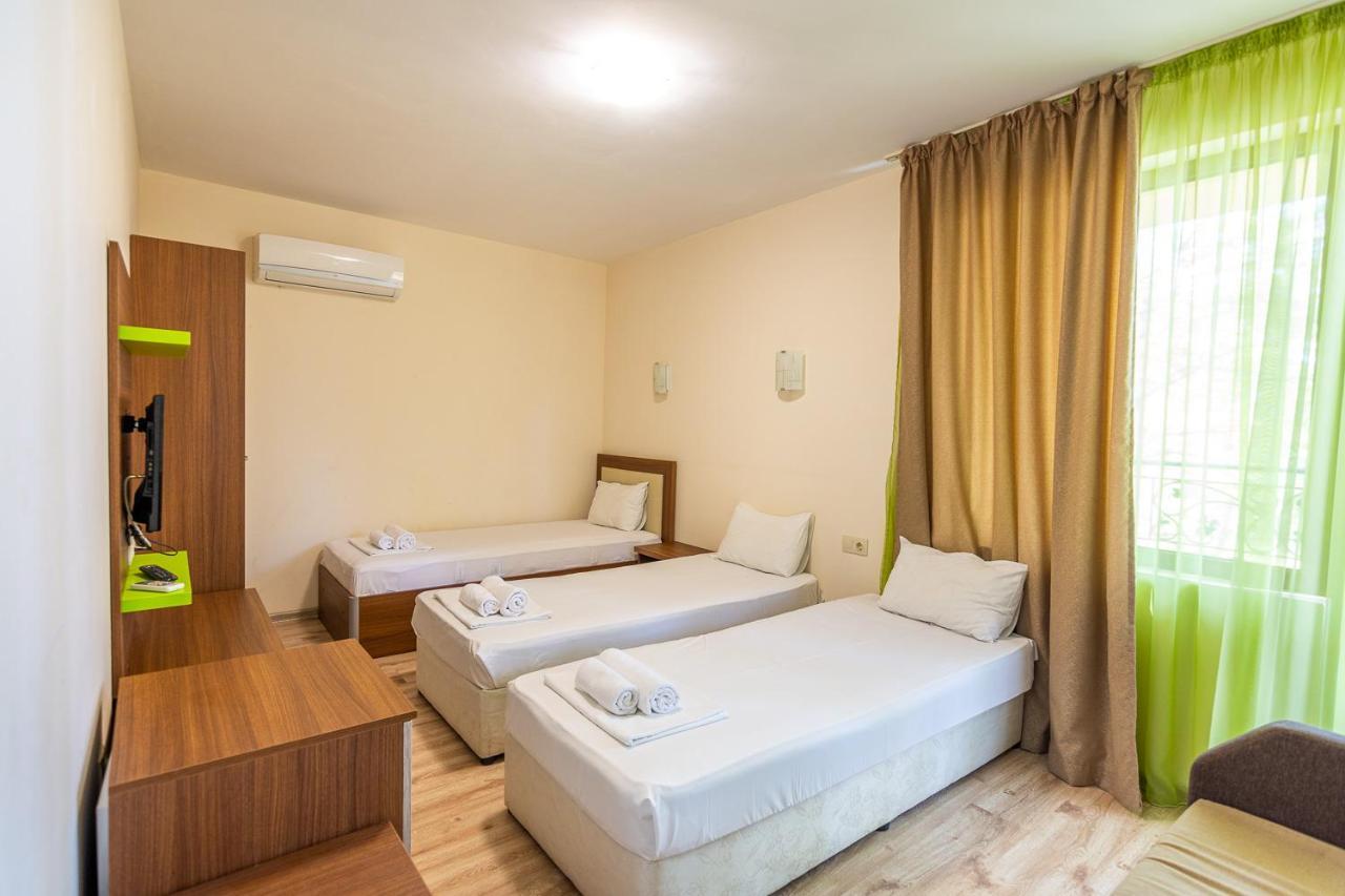 Eco Hotel Momata Kolarovo Exterior photo